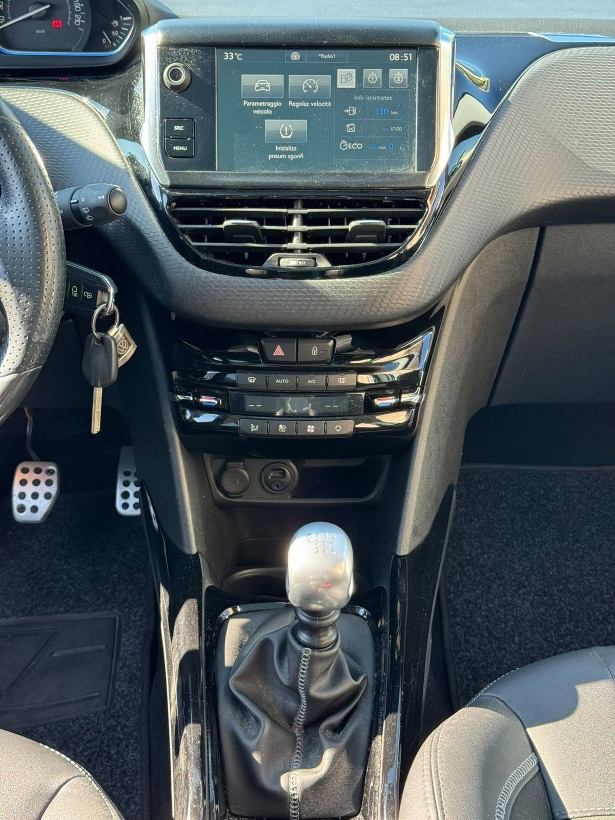 Peugeot 2008 120 S&S Crossway (14)
