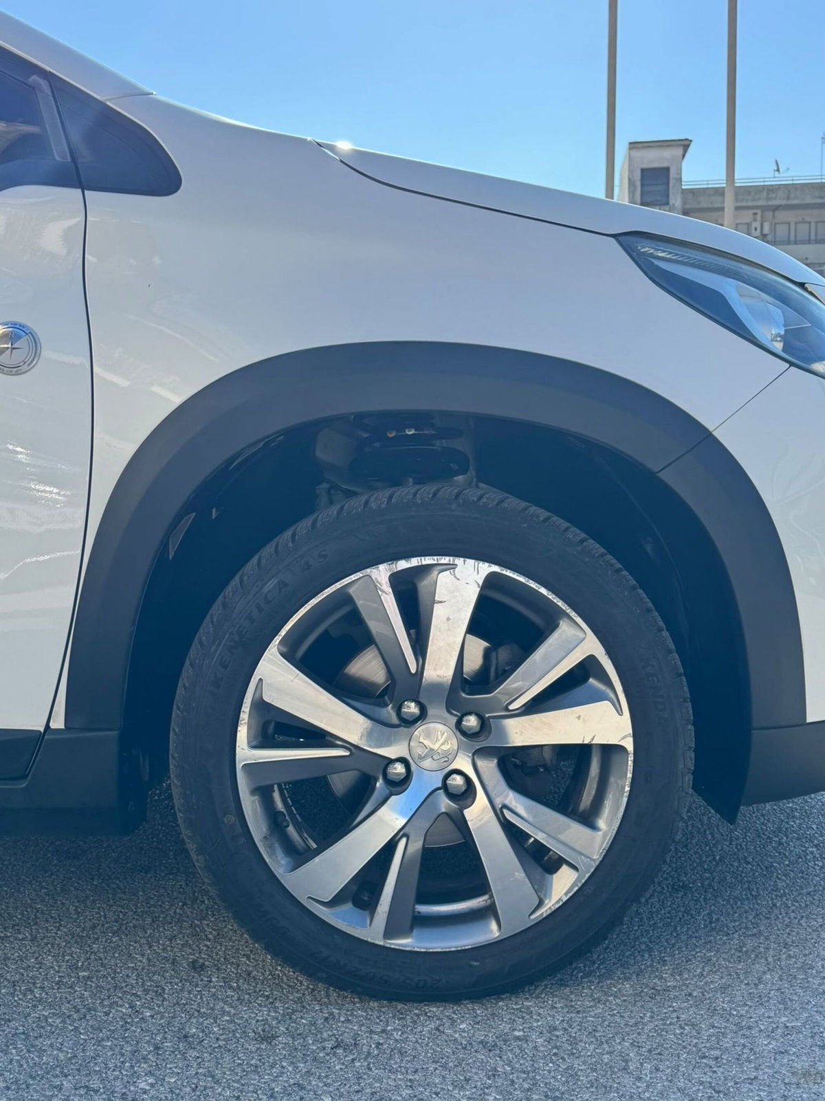 Peugeot 2008 120 S&S Crossway (19)