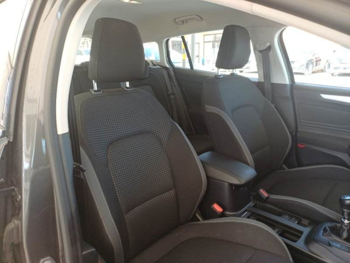 Ford Focus Station Wagon 1.0 EcoBoost Hybrid 125 CV SW Business (7)