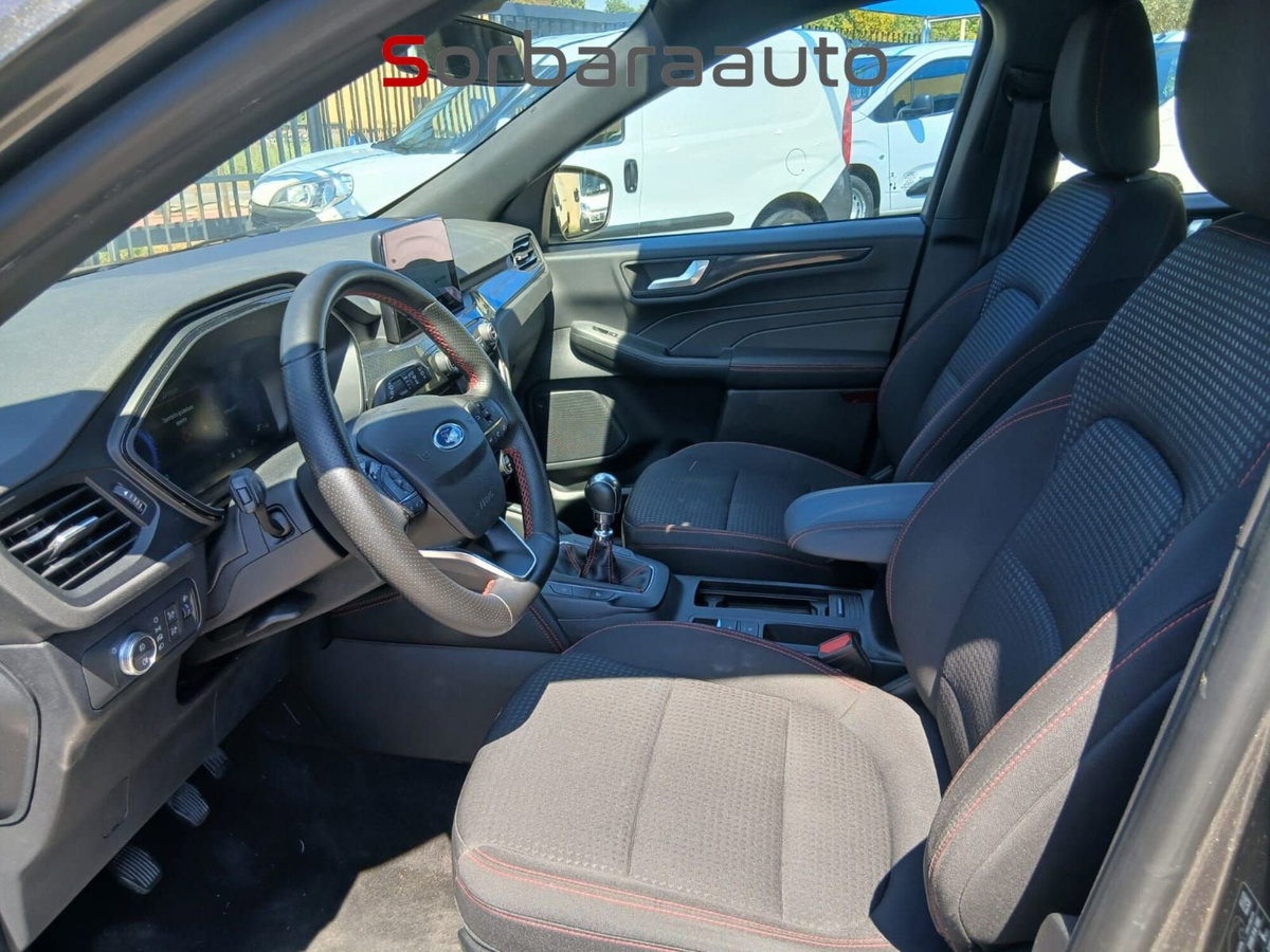 Ford Kuga 1.5 EcoBoost 150 CV 2WD ST-Line (13)