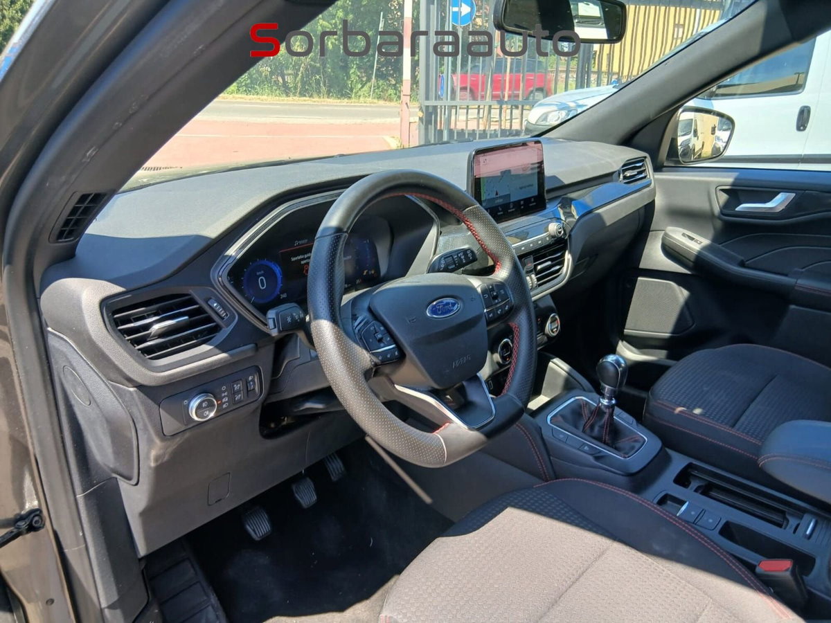 Ford Kuga 1.5 EcoBoost 150 CV 2WD ST-Line (14)