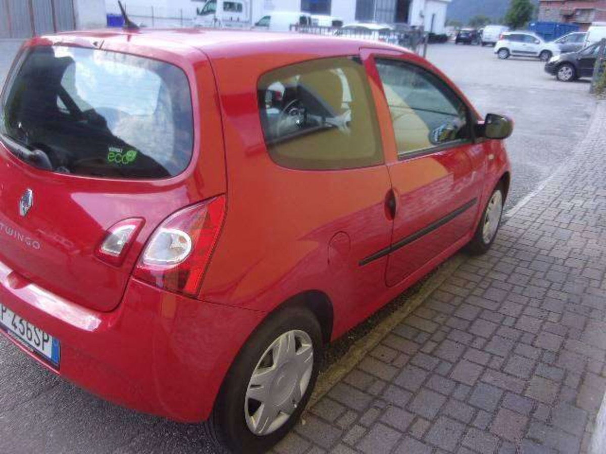 Renault Twingo 1.2 16V Live (4)