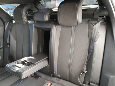 Peugeot 3008 BlueHDi 130 S&S EAT8 GT Line (17)