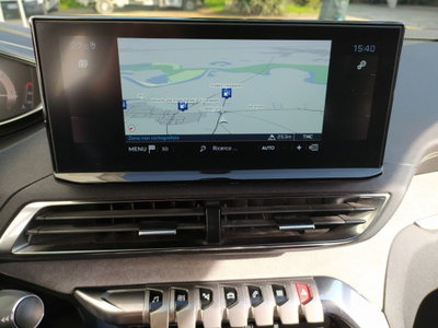 Peugeot 3008 BlueHDi 130 S&S EAT8 GT Line (7)