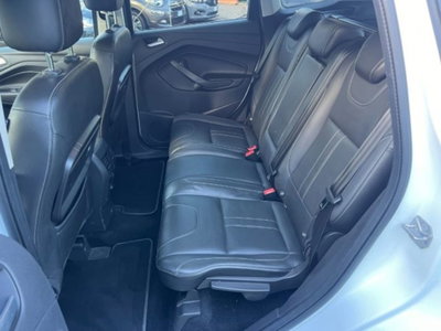 Ford Kuga 2.0 TDCI 150 CV S&S 4WD Powershift Titanium X (11)