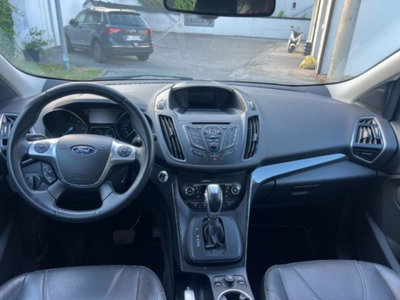 Ford Kuga 2.0 TDCI 150 CV S&S 4WD Powershift Titanium X (13)