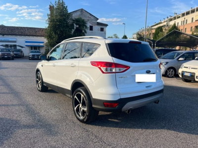 Ford Kuga 2.0 TDCI 150 CV S&S 4WD Powershift Titanium X (6)