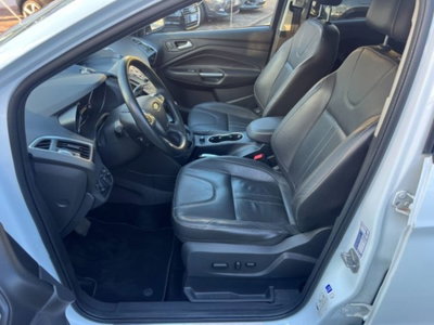 Ford Kuga 2.0 TDCI 150 CV S&S 4WD Powershift Titanium X (9)