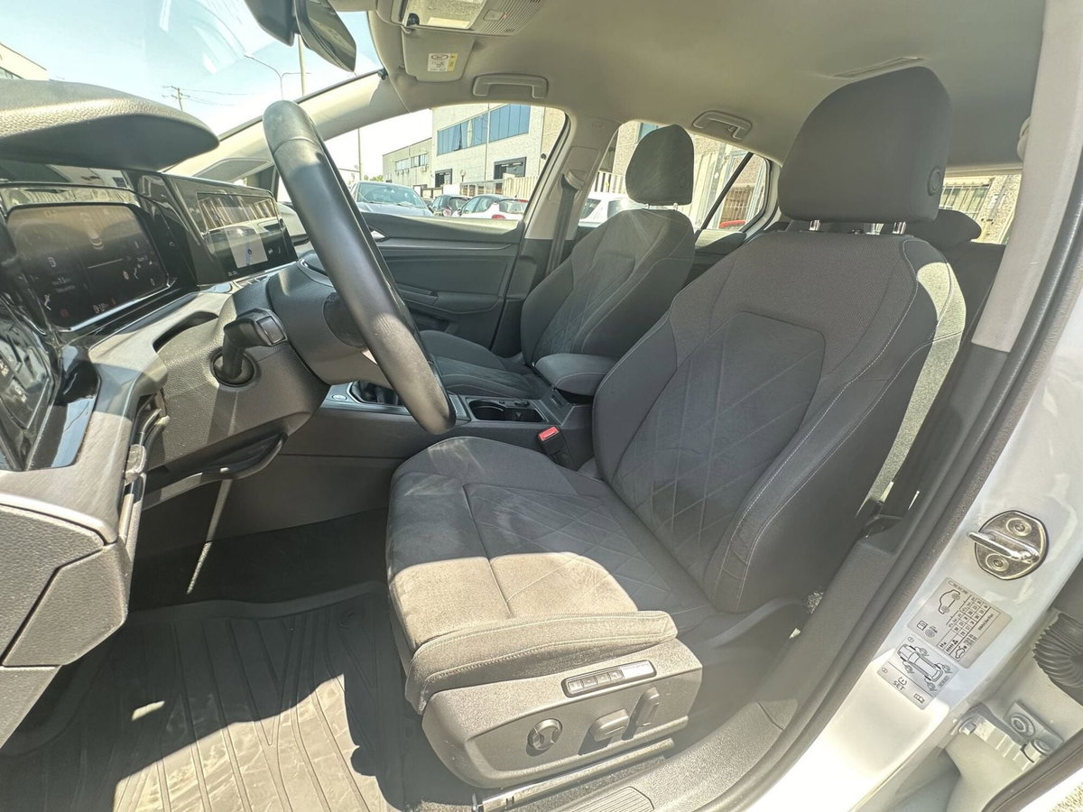 Volkswagen Golf 1.5 TSI EVO ACT Style (10)