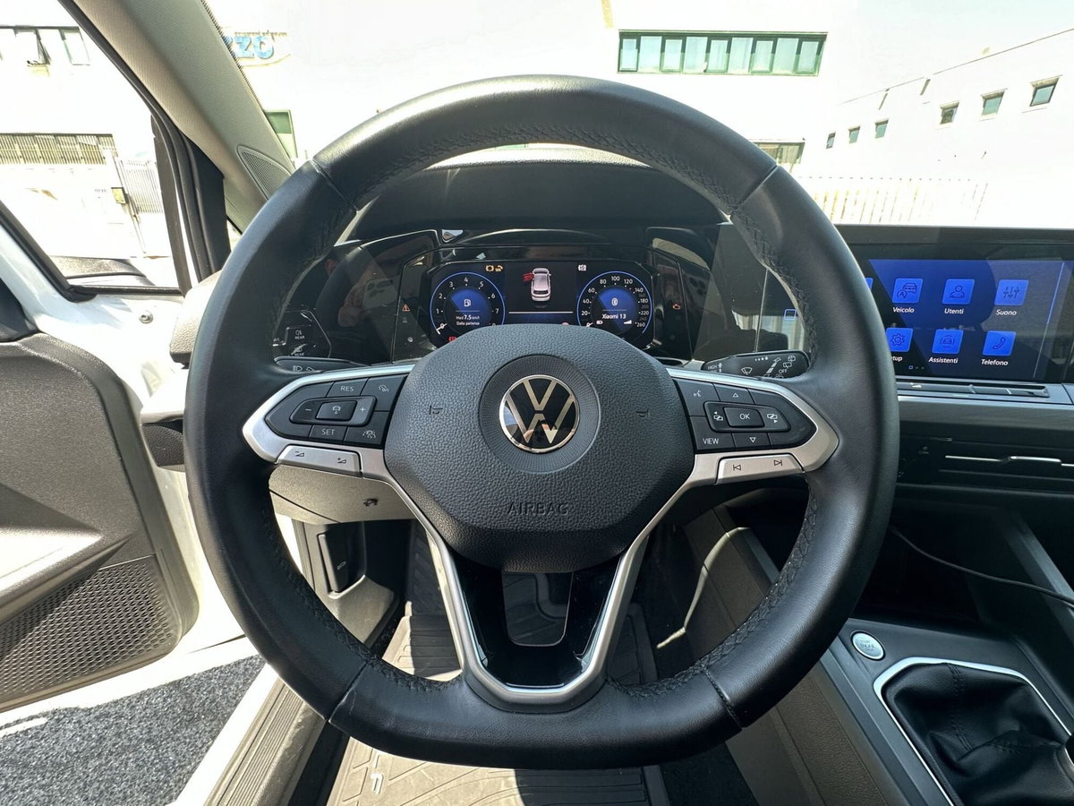 Volkswagen Golf 1.5 TSI EVO ACT Style (9)