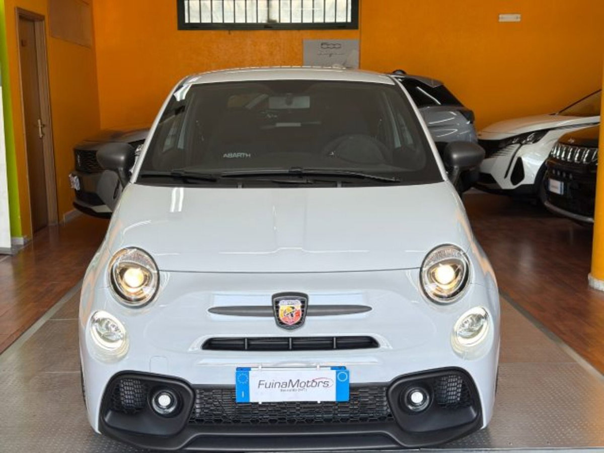 Abarth 595 595 1.4 Turbo T-Jet 180 CV Competizione (2)