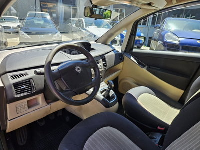 Lancia Musa 1.4 16V Diva (5)