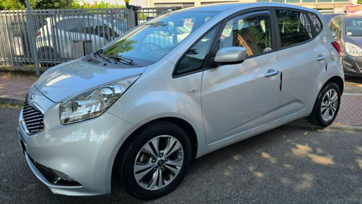 Kia Venga 1.4 CRDi 90CV Cool (2)