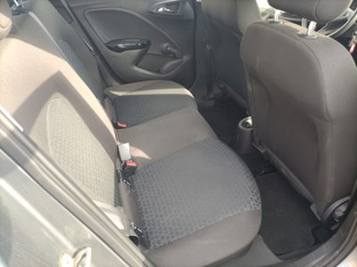 Opel Corsa 1.4 5 porte Advance (10)