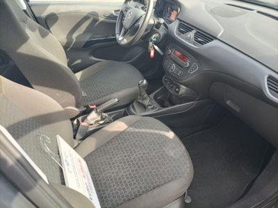 Opel Corsa 1.4 5 porte Advance (9)