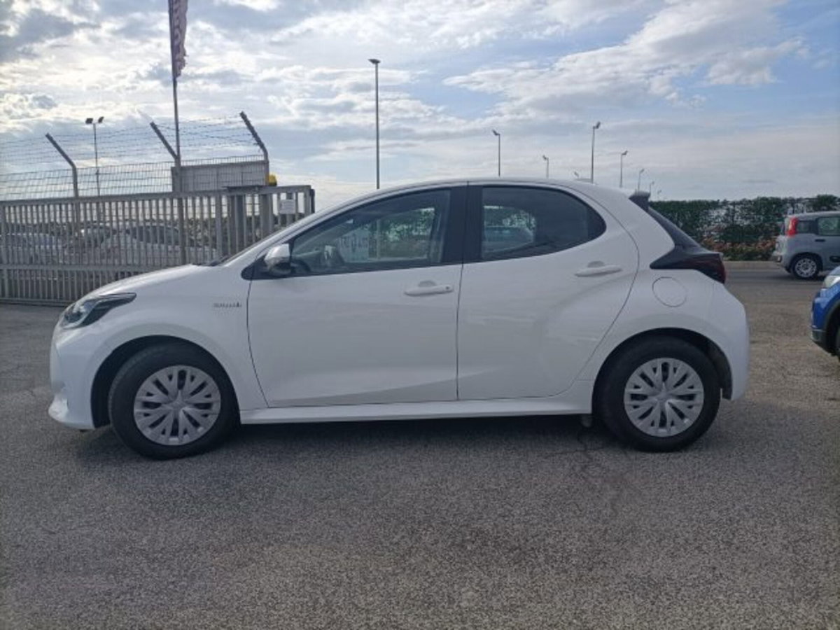 Toyota Yaris 1.5 Hybrid 5 porte Energy (4)