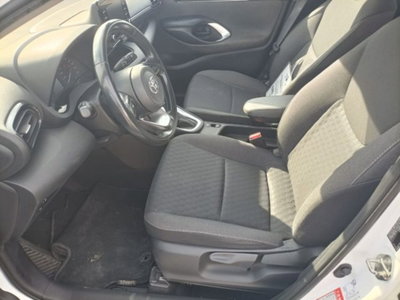 Toyota Yaris 1.5 Hybrid 5 porte Energy (9)