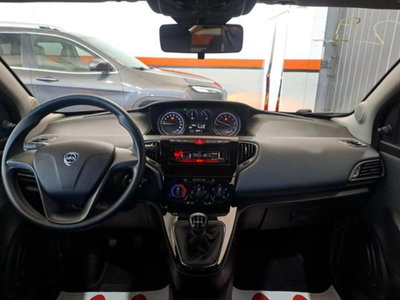 Lancia Ypsilon 1.2 69 CV 5 porte Silver (10)
