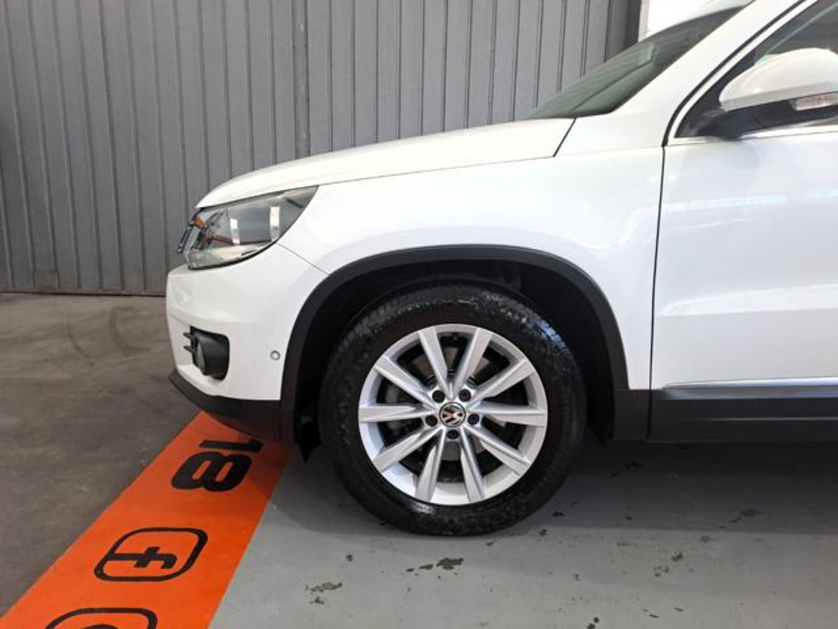 Volkswagen Tiguan Allspace 2.0 tdi R-Line 150cv dsg (18)
