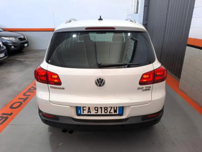 Volkswagen Tiguan Allspace 2.0 tdi R-Line 150cv dsg (4)