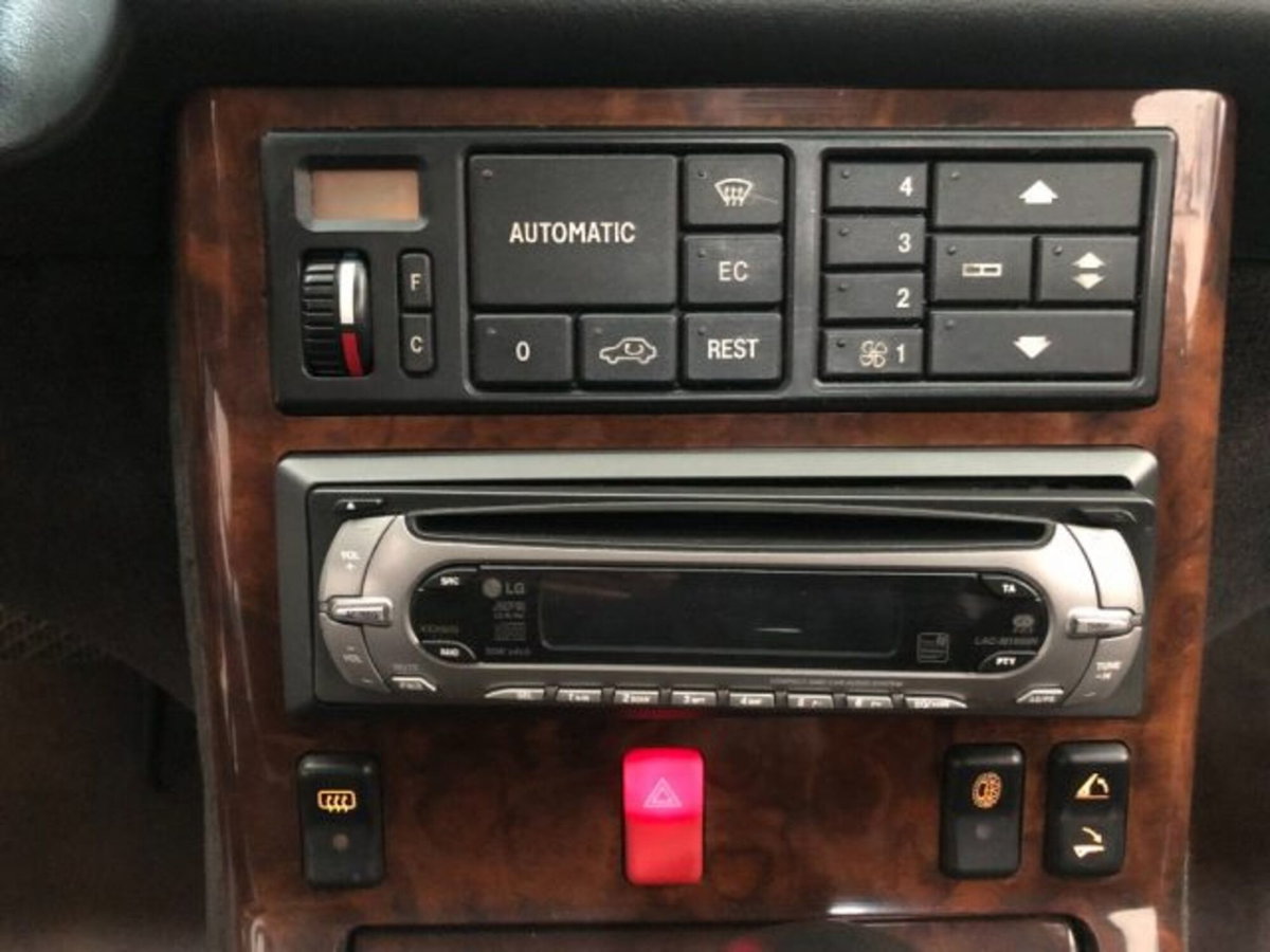 Mercedes-Benz 300 Cabrio 300 SL-24 cat (9)