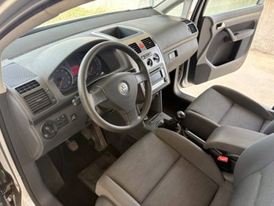 Volkswagen Touran 1.6 (12)