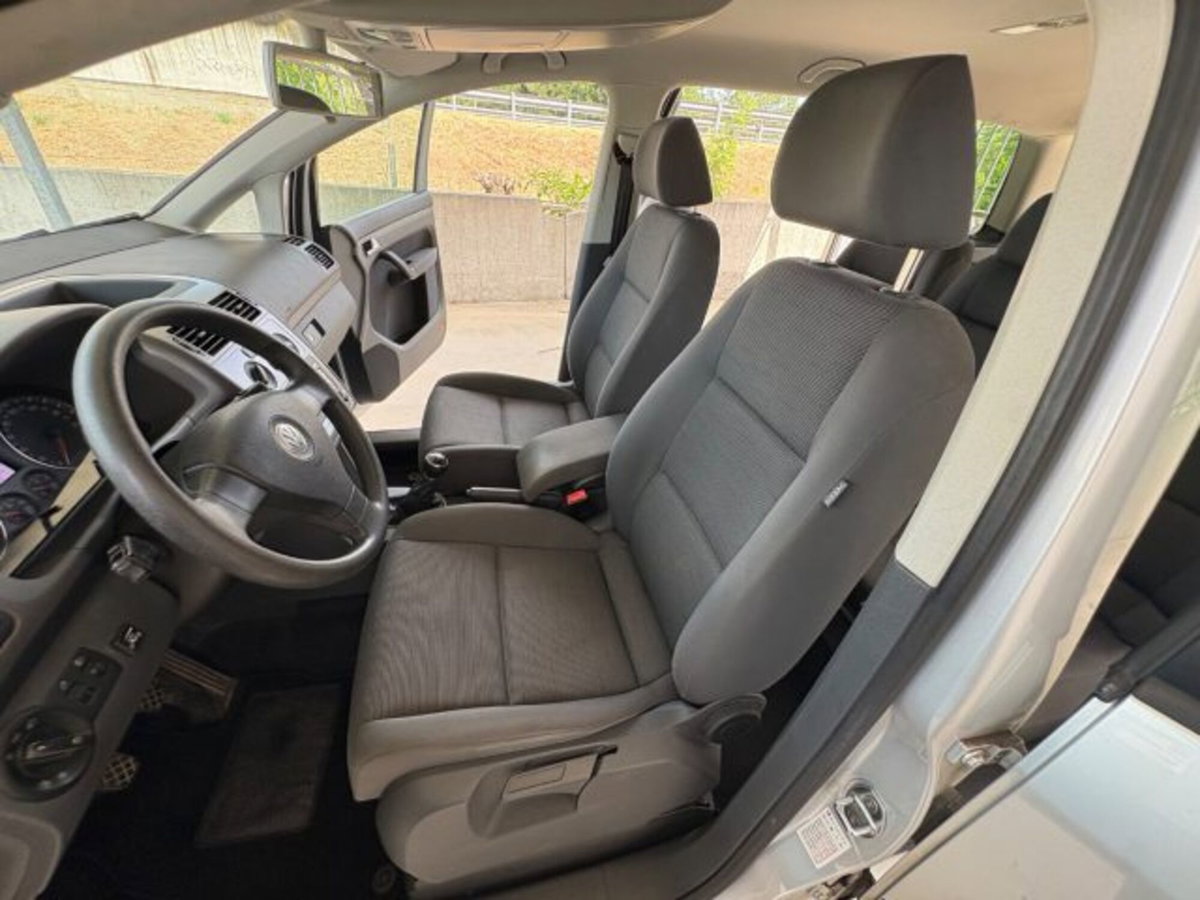 Volkswagen Touran 1.6 (13)