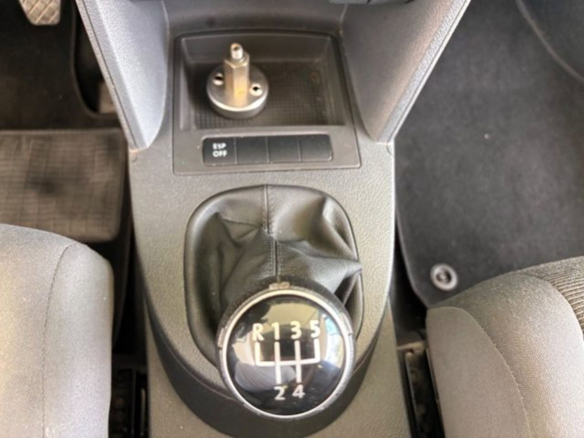 Volkswagen Touran 1.6 (14)