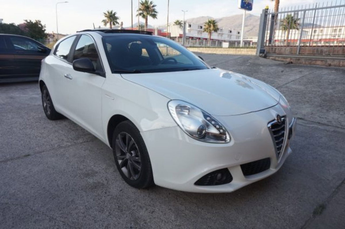 Alfa Romeo Giulietta 1.6 JTDm-2 Progression (8)