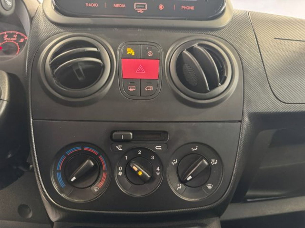 Fiat Fiorino 1.3 MJT 95CV Combinato (14)