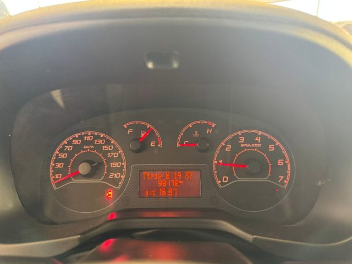 Fiat Fiorino 1.3 MJT 95CV Combinato (9)