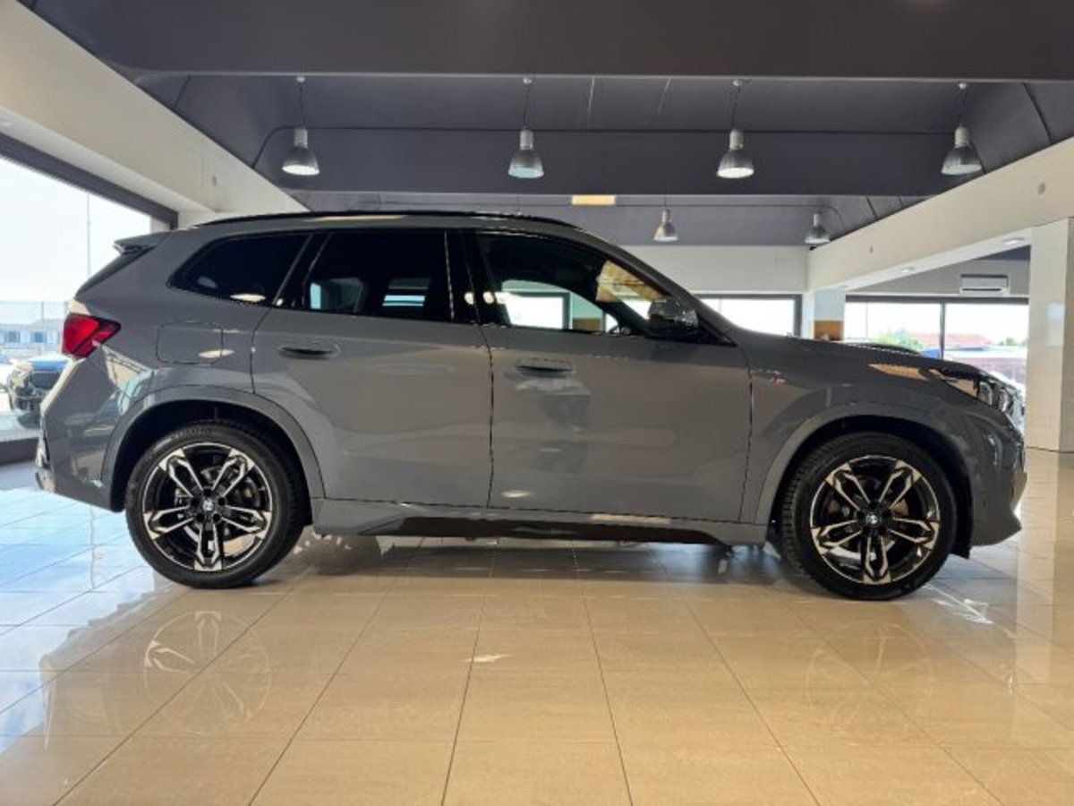 BMW X1 sDrive 18i Msport (2)