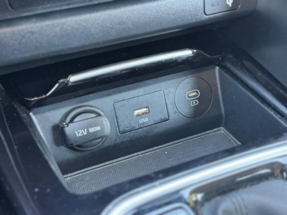 Kia Ceed Sport Wagon 1.6 GDi 141 CV PHEV DCT SW Style (19)