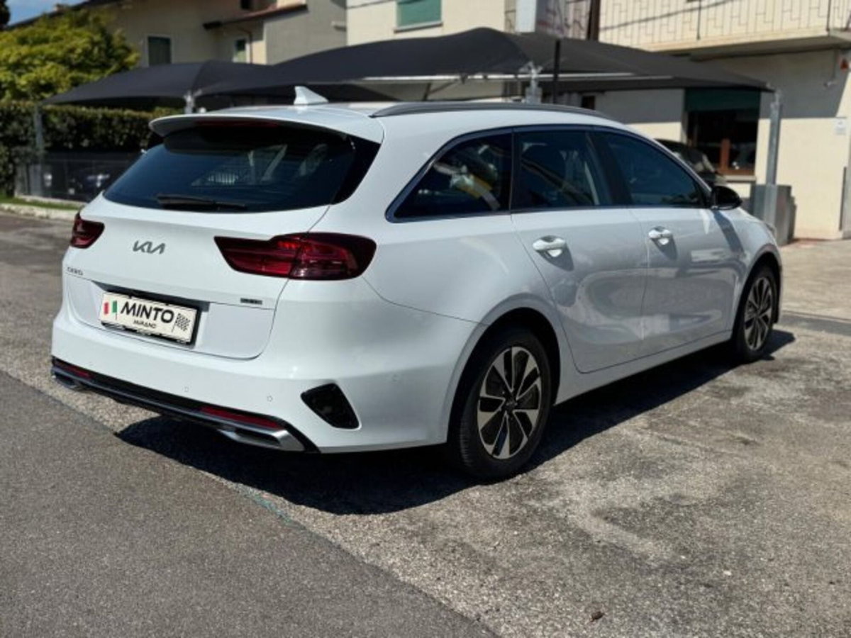 Kia Ceed Sport Wagon 1.6 GDi 141 CV PHEV DCT SW Style (3)