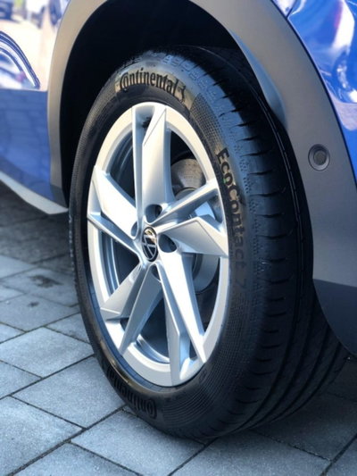 Volkswagen T-Roc 1.5 etsi Style 150cv dsg (9)