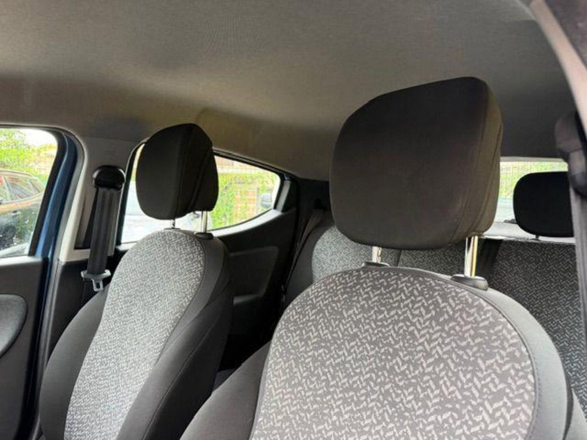 Lancia Ypsilon 1.0 FireFly 5 porte S&S Hybrid Alberta Ferretti (8)