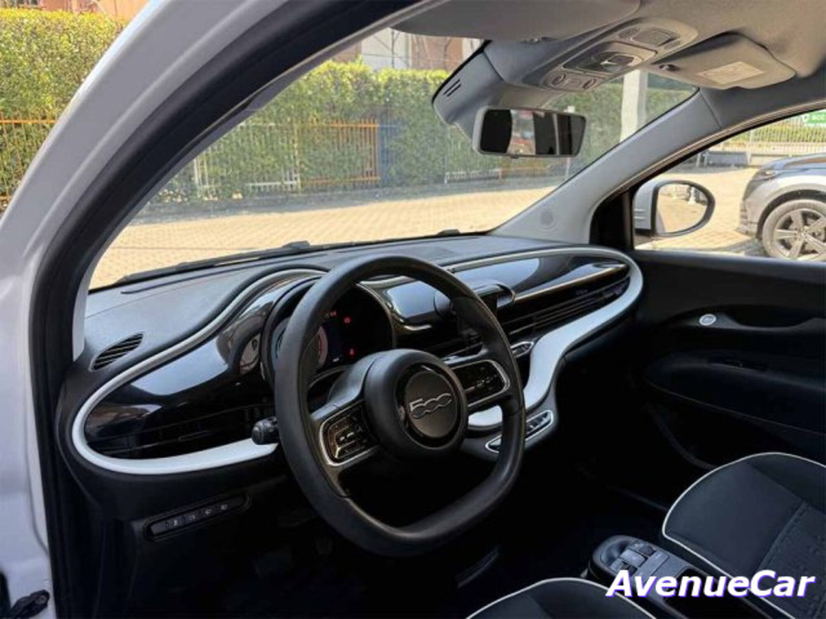 Fiat 500e Action Berlina 23,65 kWh (9)