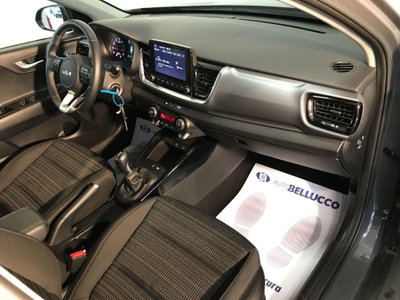Kia Stonic 1.0 t-gdi mhev Style (13)