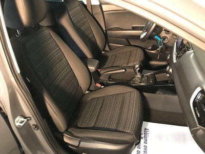Kia Stonic 1.0 t-gdi mhev Style (17)