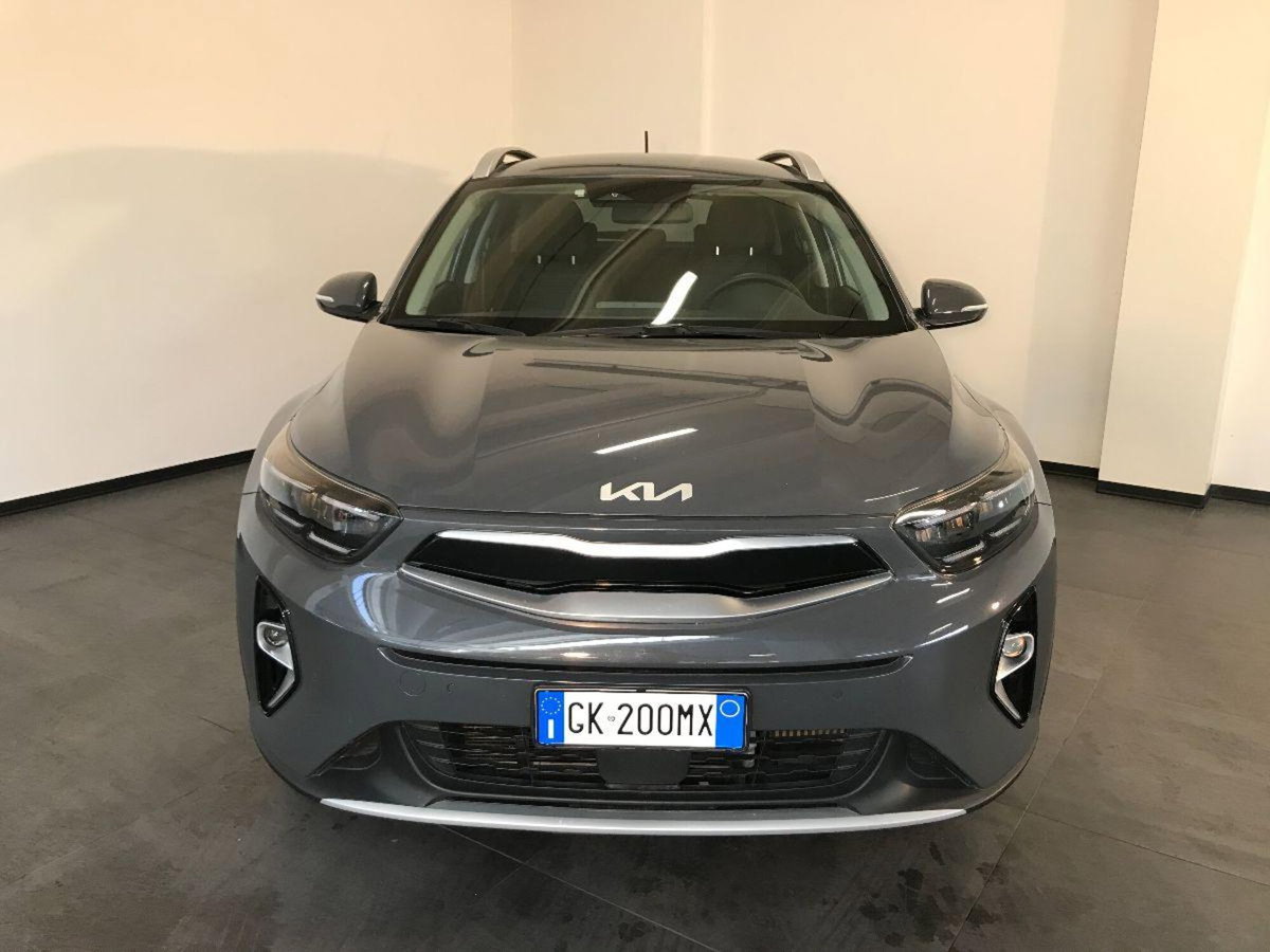 Kia Stonic 1.0 t-gdi mhev Style (2)