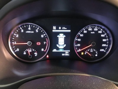 Kia Stonic 1.0 t-gdi mhev Style (8)