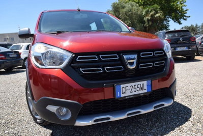 Dacia Lodgy Stepway 1.5 Blue dCi 8V 115CV 7 posti usata