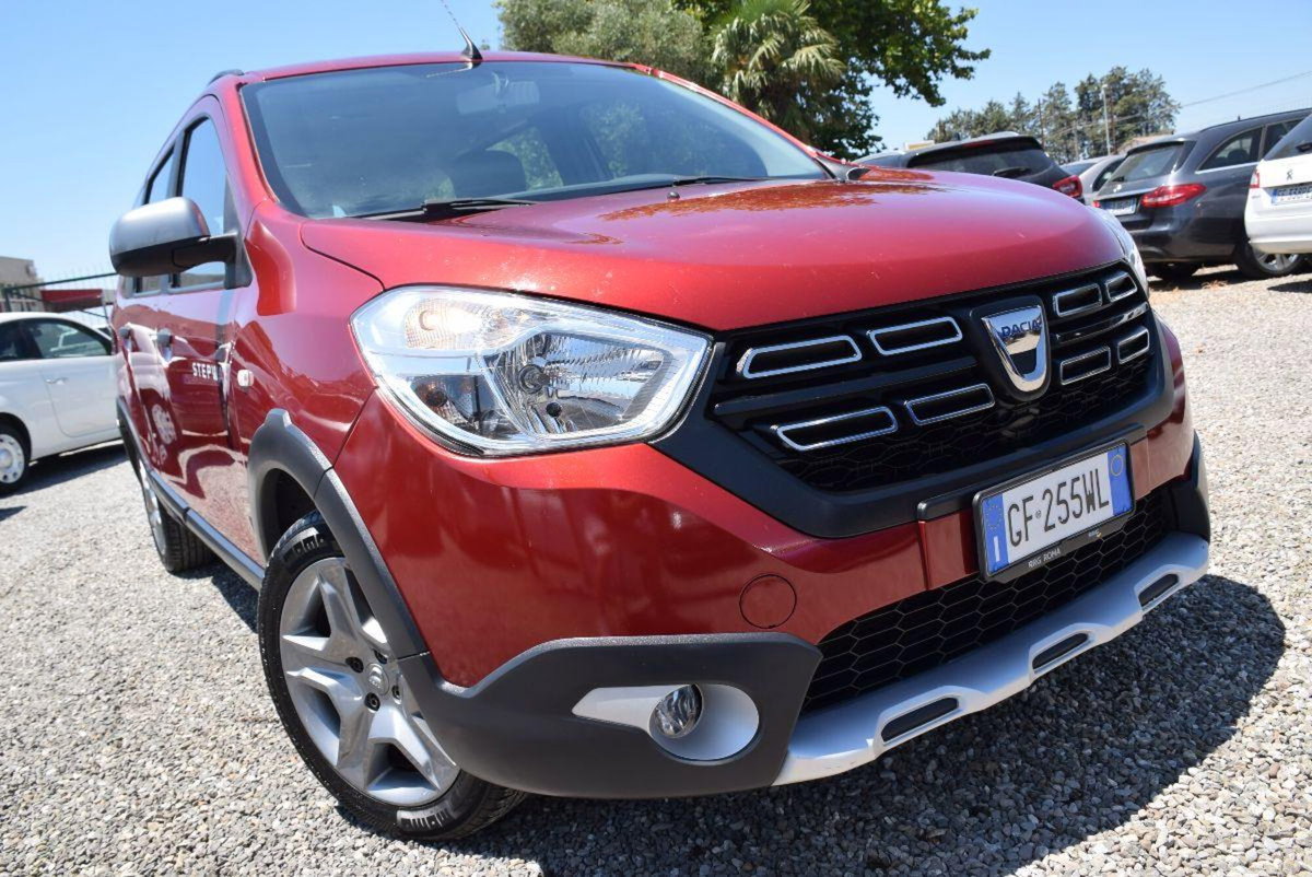 Dacia Lodgy Stepway 1.5 Blue dCi 8V 115CV 7 posti (10)