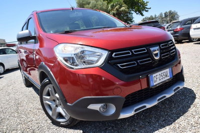 Dacia Lodgy Stepway 1.5 Blue dCi 8V 115CV 7 posti (10)