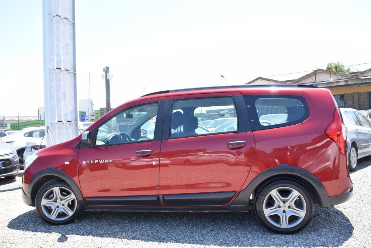 Dacia Lodgy Stepway 1.5 Blue dCi 8V 115CV 7 posti (17)