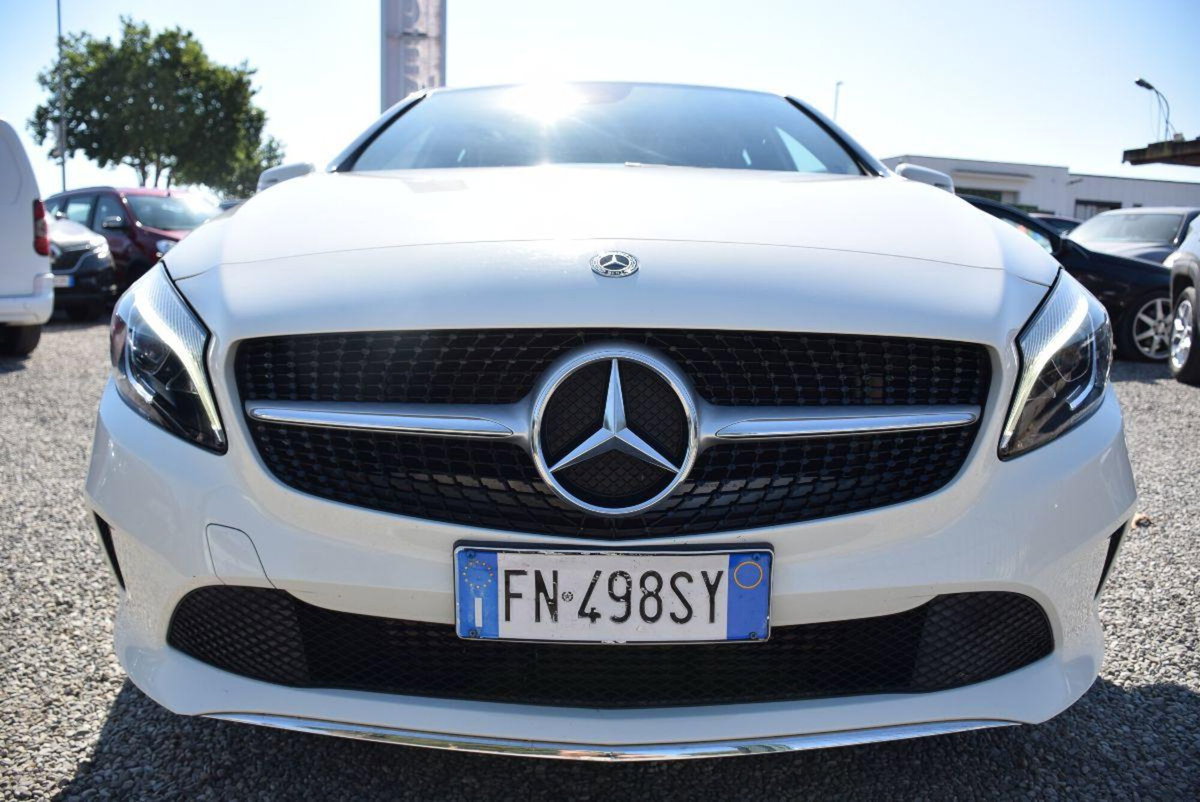 Mercedes-Benz Classe A 180 d Automatic Sport (12)