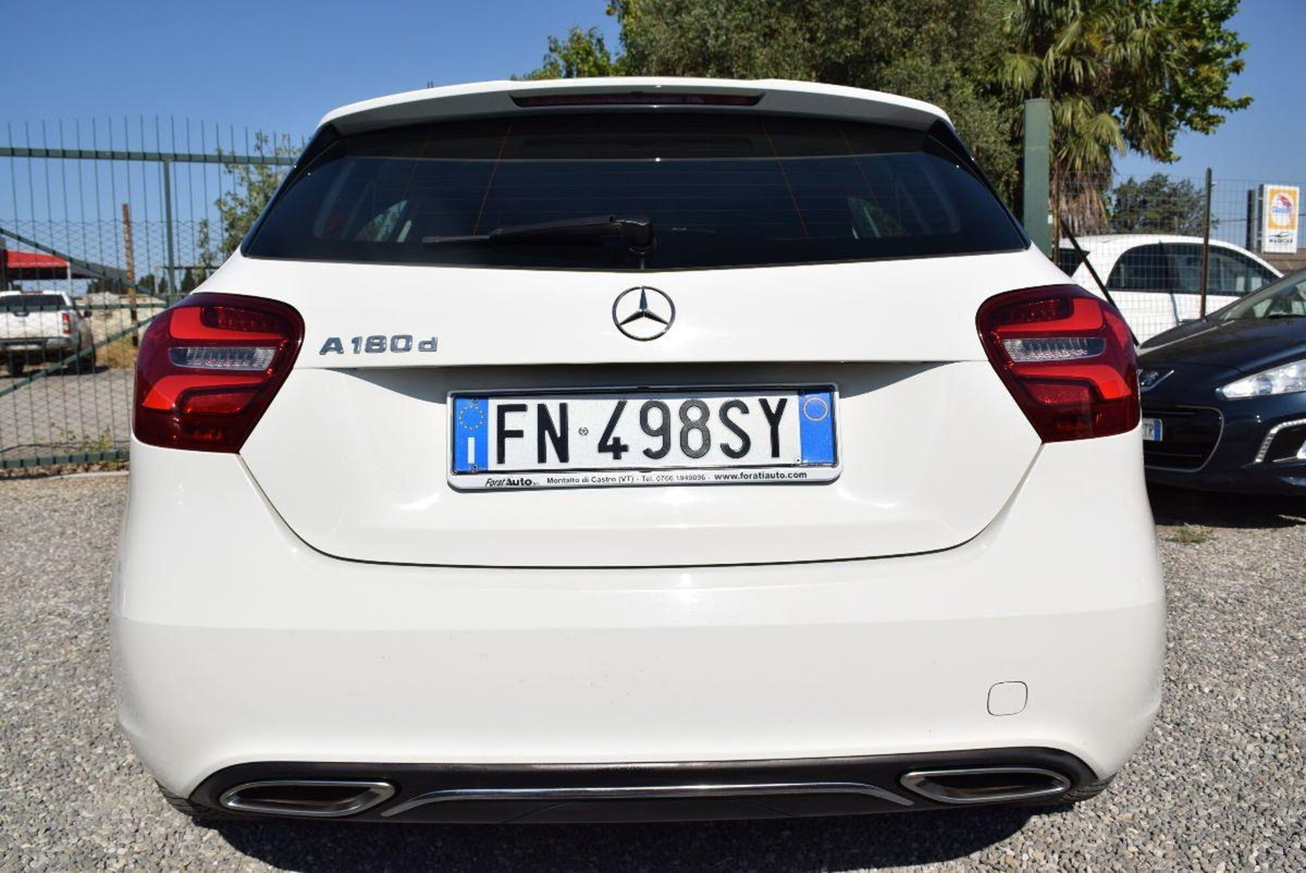 Mercedes-Benz Classe A 180 d Automatic Sport (15)