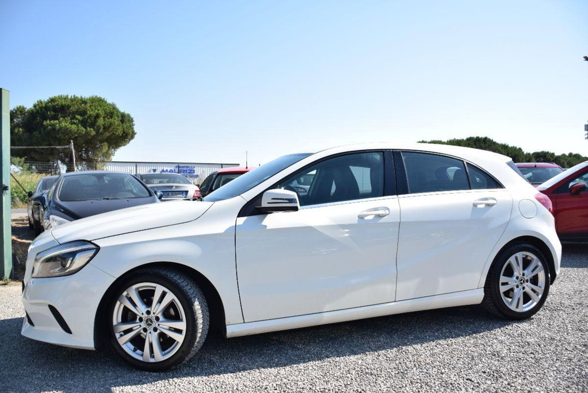 Mercedes-Benz Classe A 180 d Automatic Sport (20)