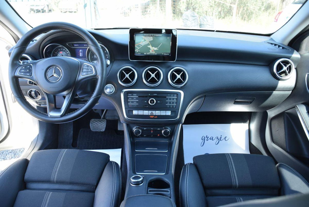 Mercedes-Benz Classe A 180 d Automatic Sport (8)