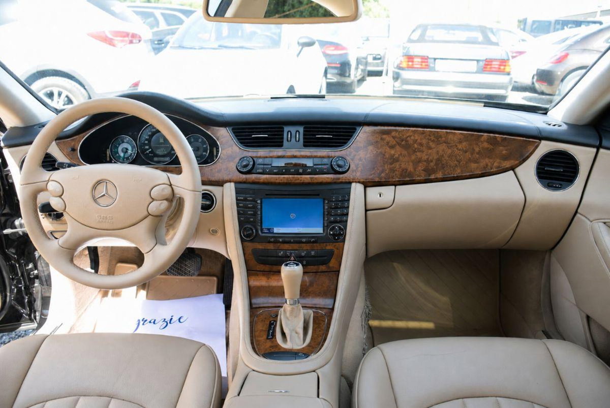 Mercedes-Benz CLS 320 CDI (9)